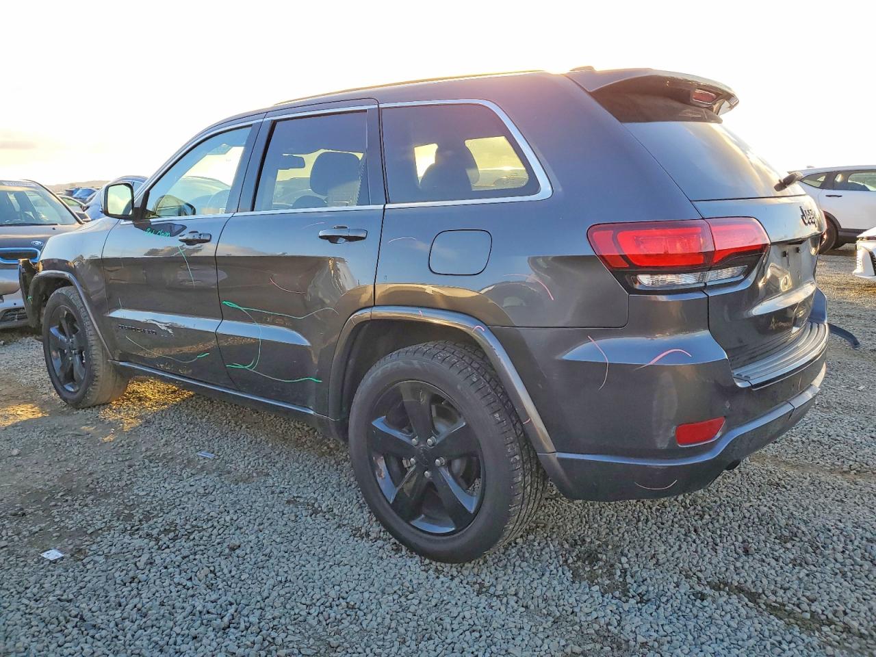 2015 JEEP GRAND CHEROKEE LAREDO photo 2