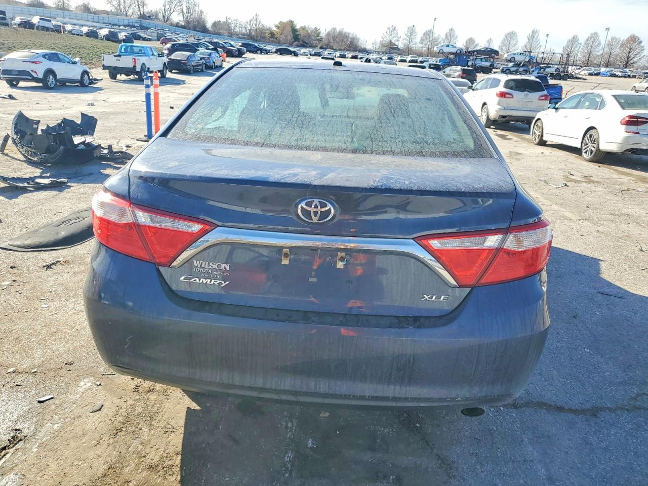 2016 TOYOTA CAMRY LE photo 6