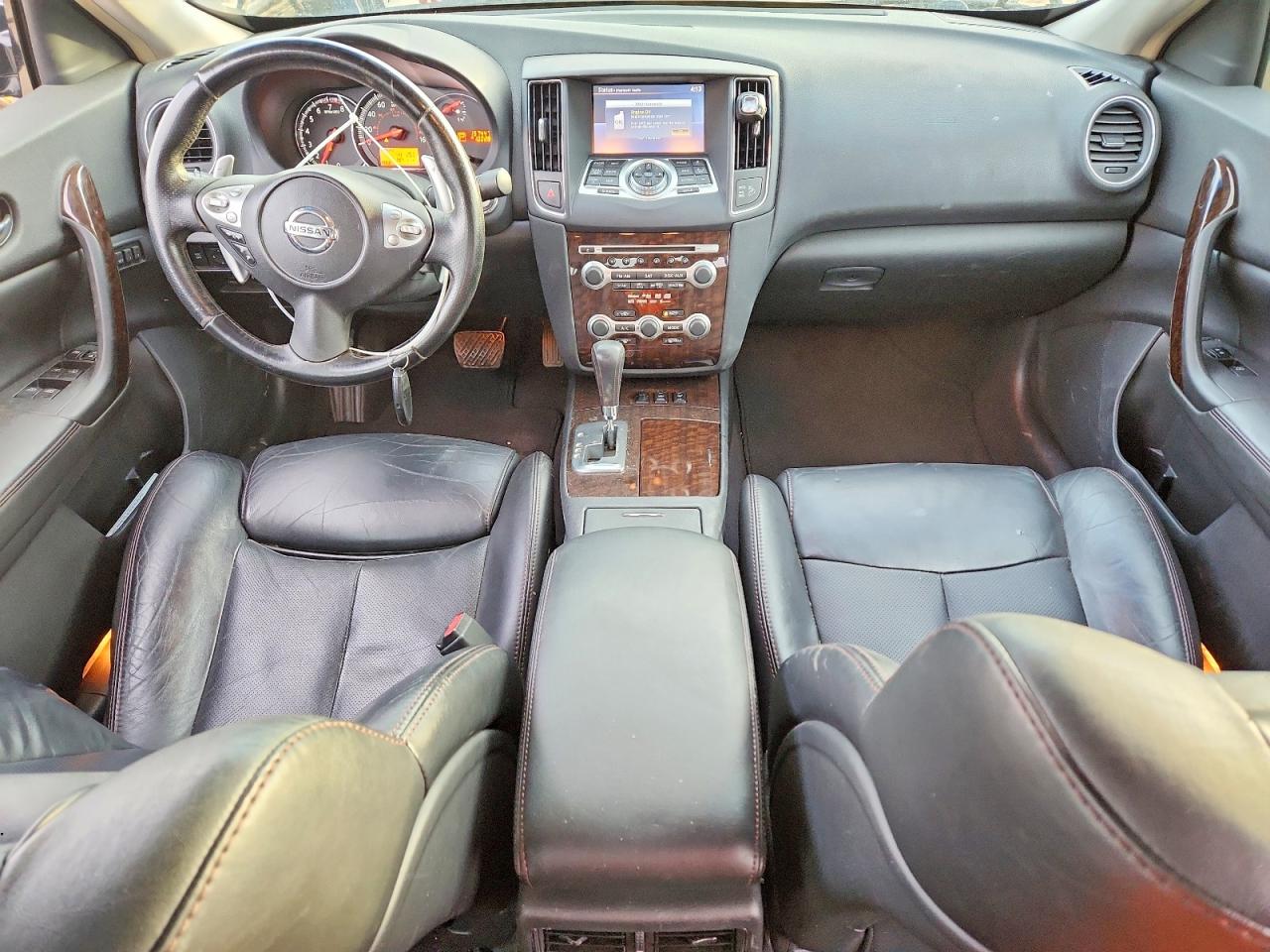 2010 NISSAN MAXIMA S photo 8