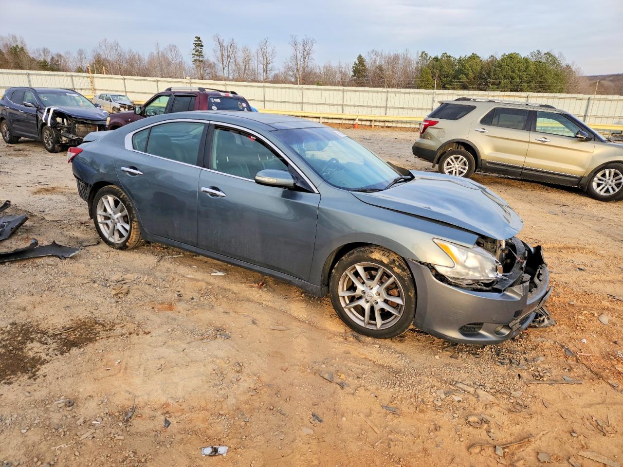 2010 NISSAN MAXIMA S photo 4