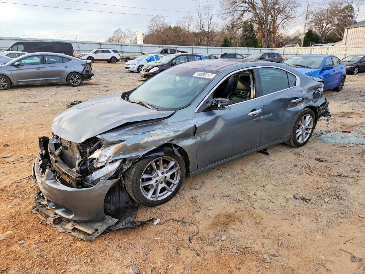 2010 NISSAN MAXIMA