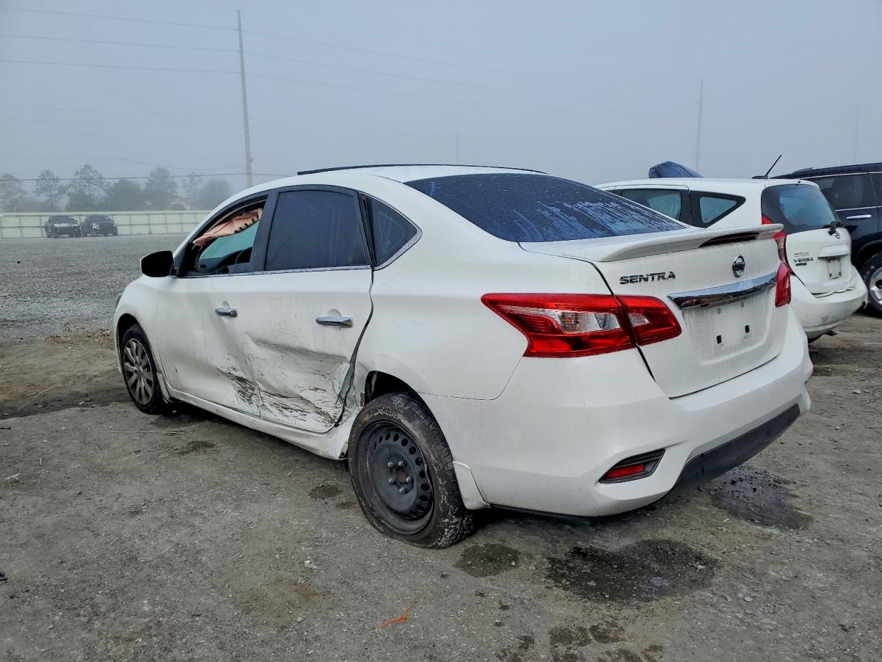 2019 NISSAN SENTRA S photo 4