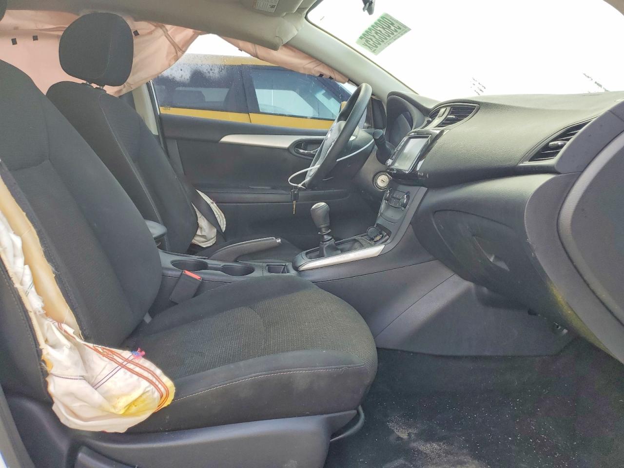 2019 NISSAN SENTRA S photo 19