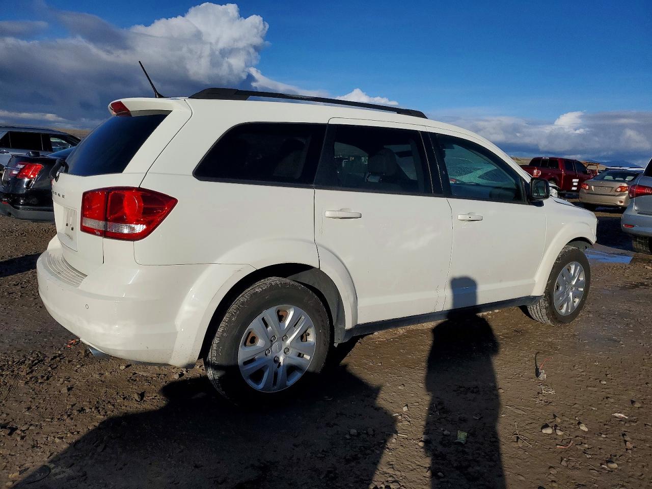 2017 DODGE JOURNEY SE photo 3