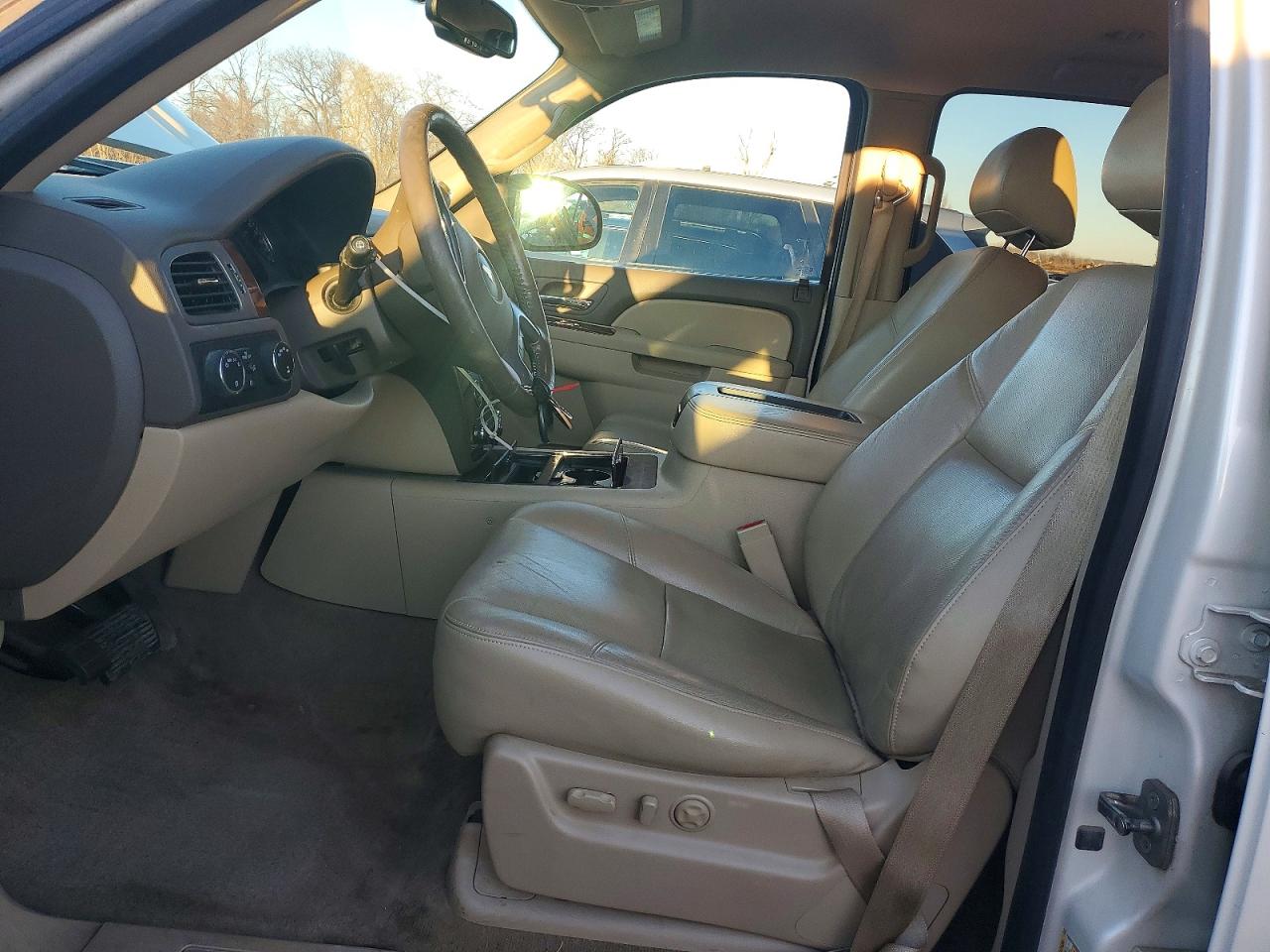 2013 CHEVROLET TAHOE K1500 LTZ photo 7