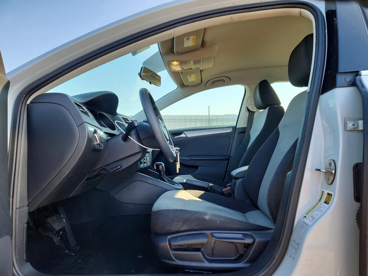 2017 VOLKSWAGEN JETTA S photo 7