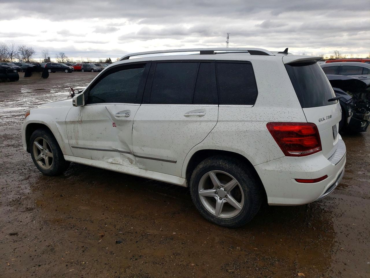 2015 MERCEDES-BENZ GLK 250 BLUETEC photo 3