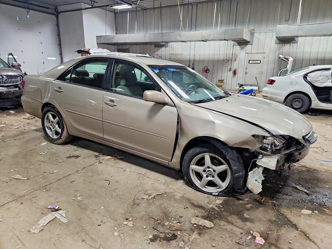 2006 TOYOTA CAMRY LE photo 4