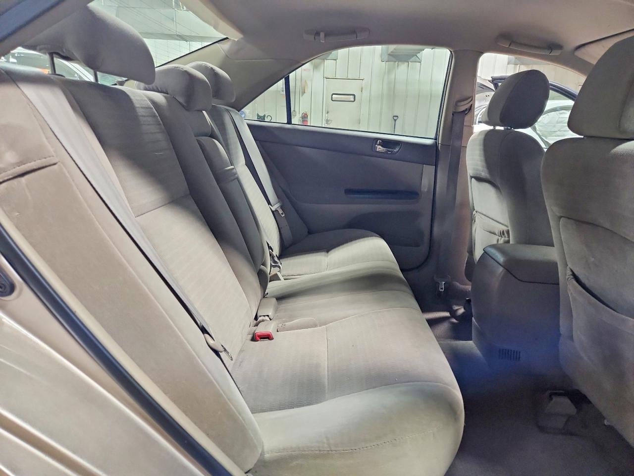 2006 TOYOTA CAMRY LE photo 10