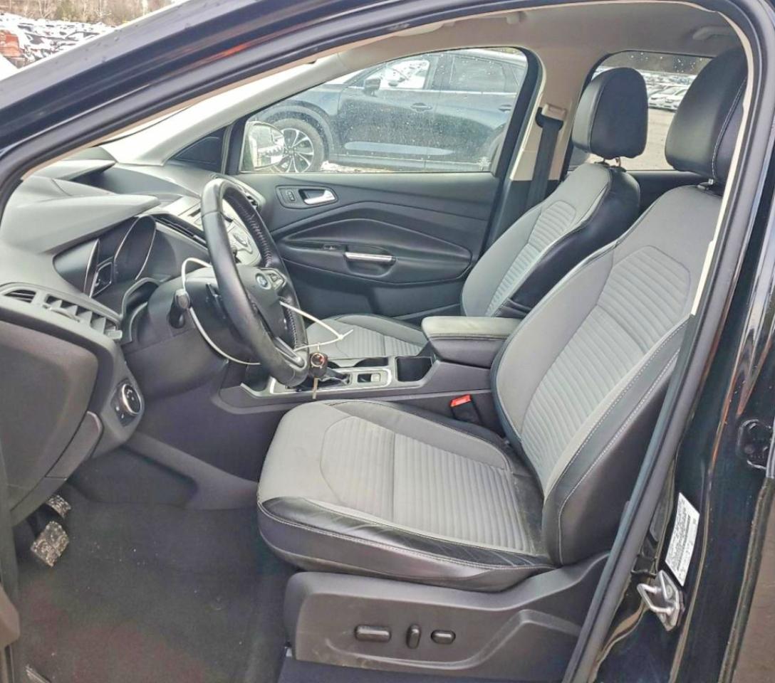 2017 FORD ESCAPE SE photo 7