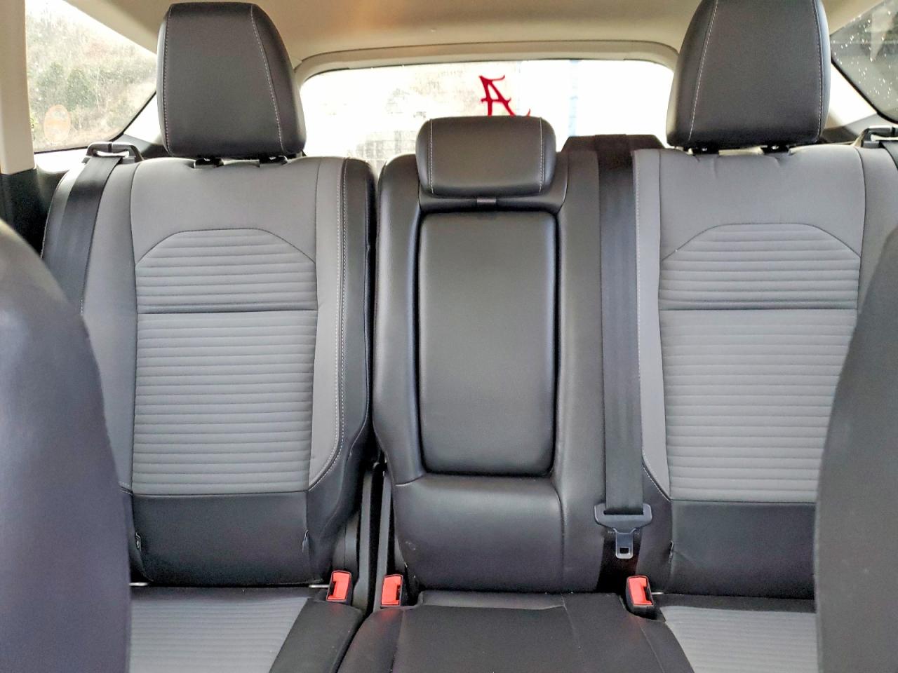 2017 FORD ESCAPE SE photo 10