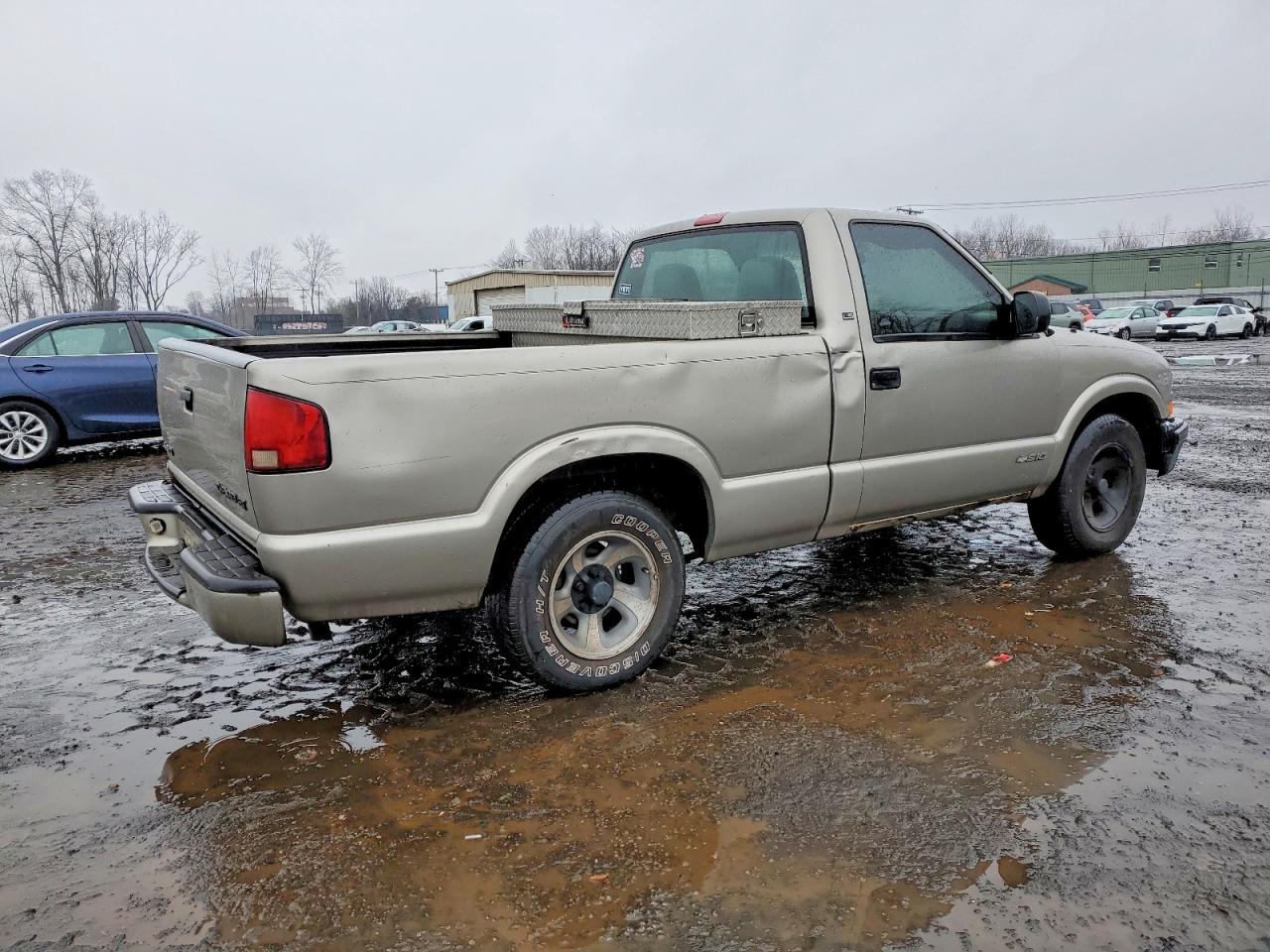 1999 CHEVROLET S TRUCK S10 photo 3