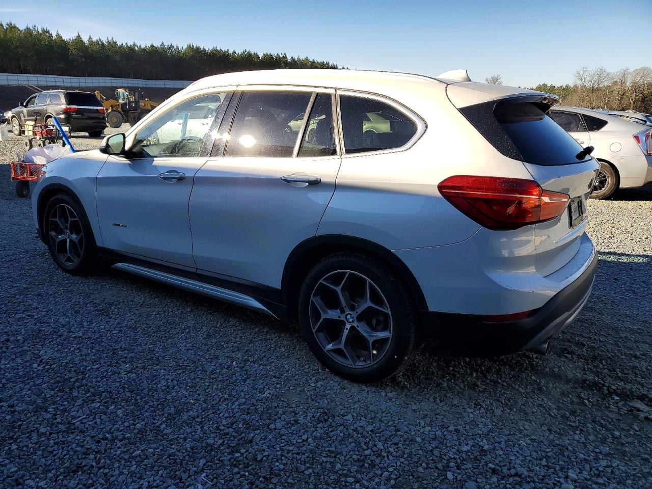 2016 BMW X1 XDRIVE28I photo 2