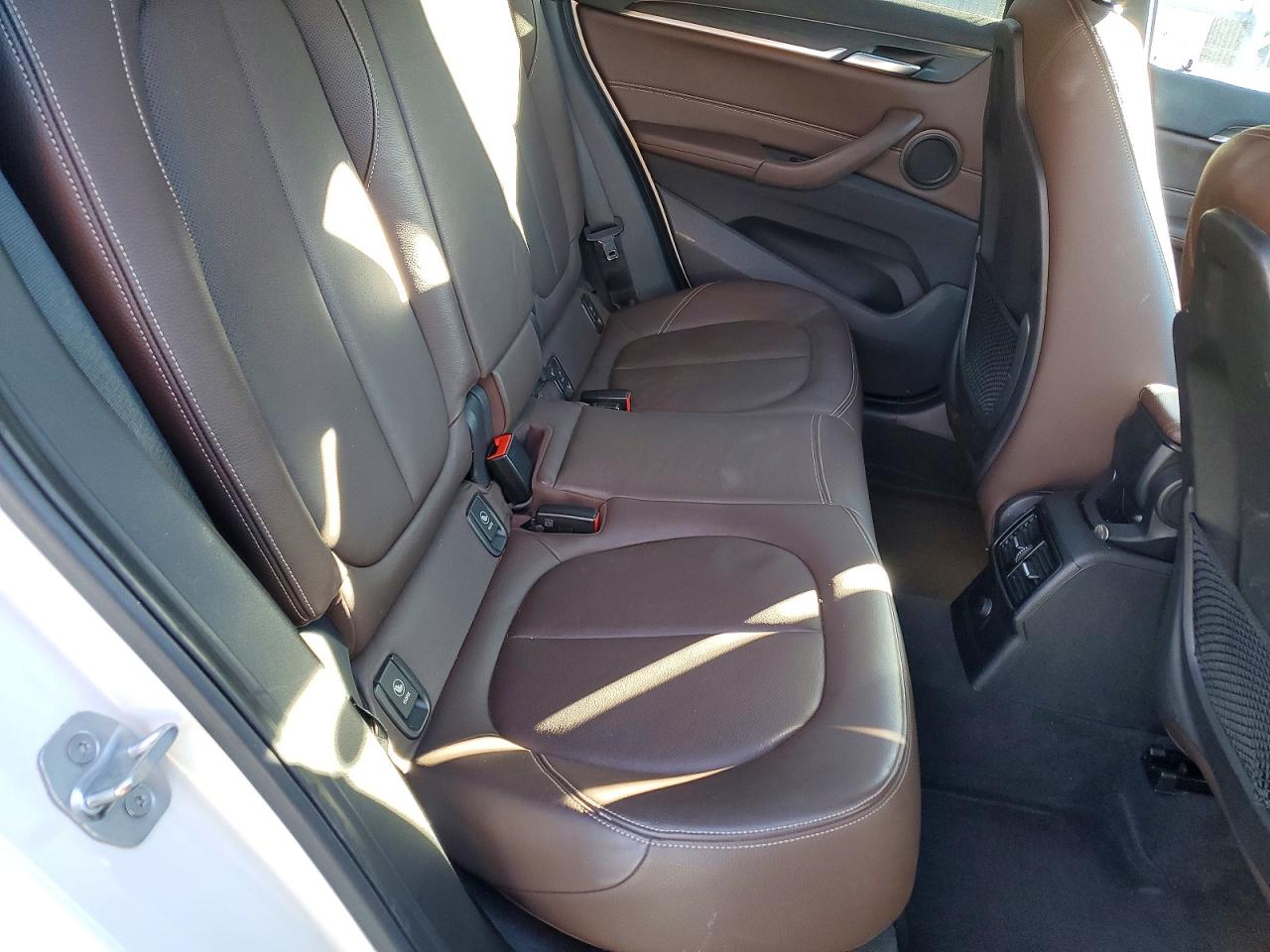 2016 BMW X1 XDRIVE28I photo 10