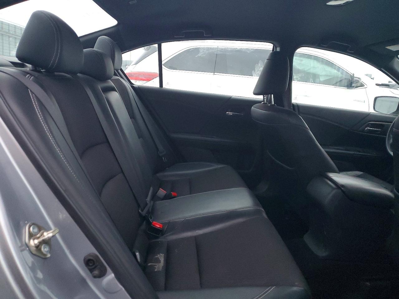 2016 HONDA ACCORD SPORT photo 37
