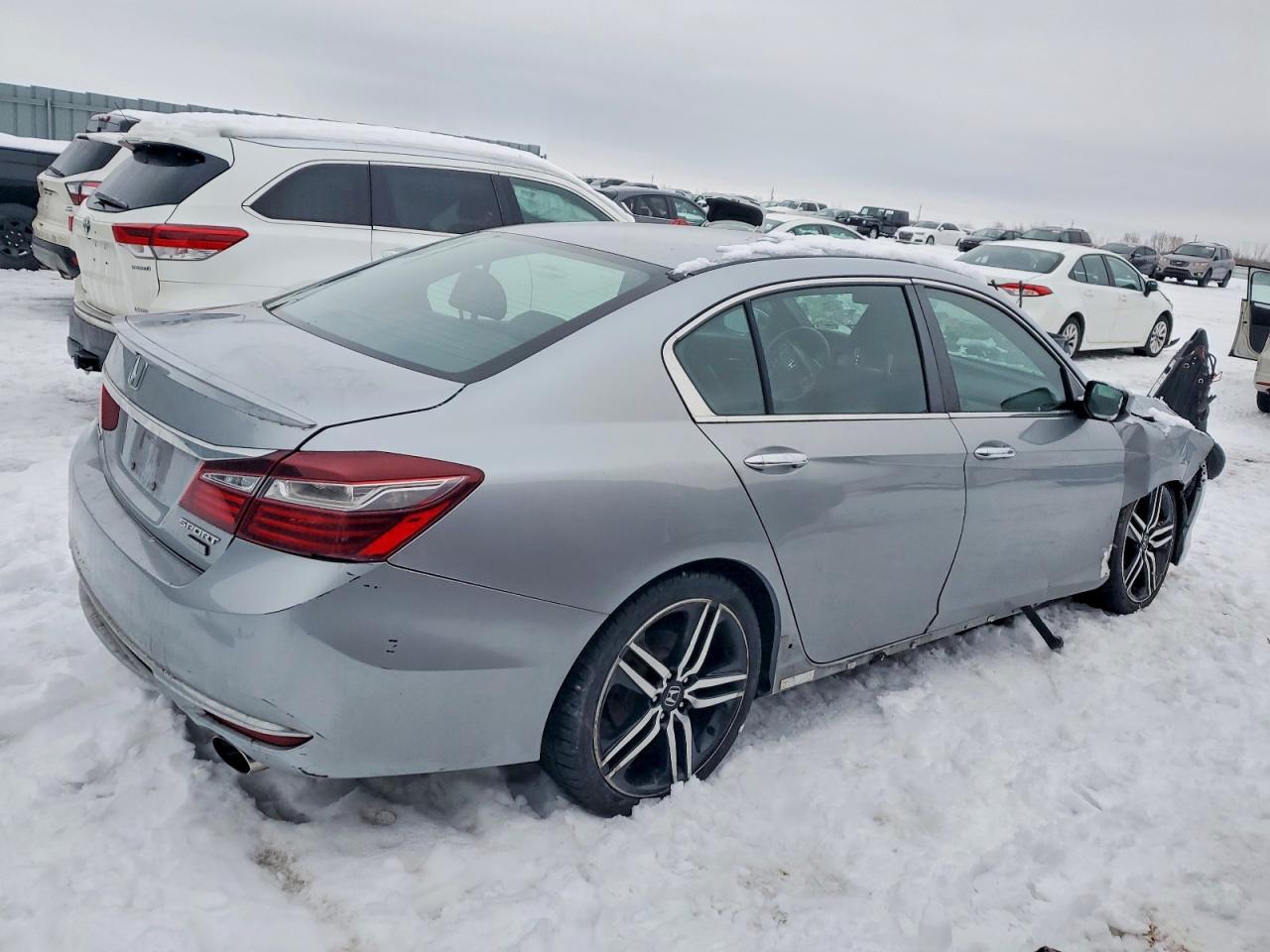 2016 HONDA ACCORD SPORT photo 9