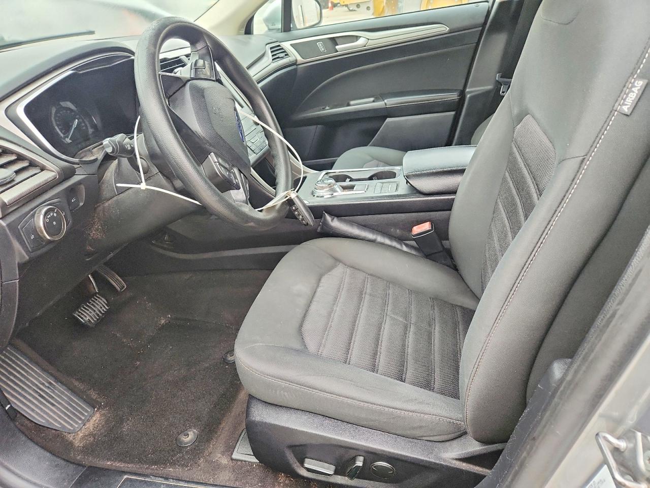 2020 FORD FUSION SE photo 7