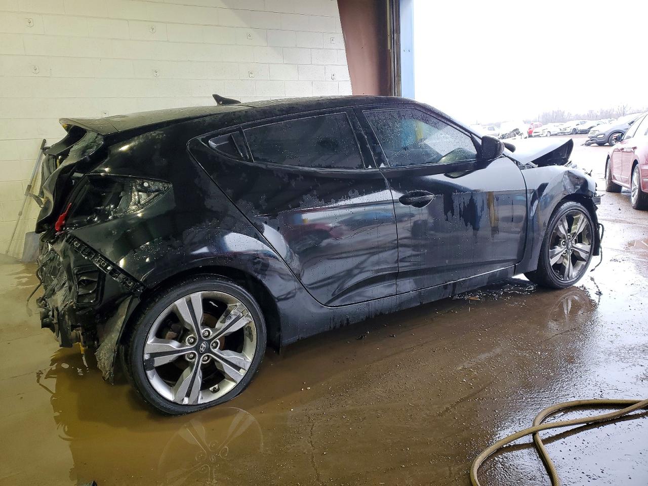 2017 HYUNDAI VELOSTER photo 3