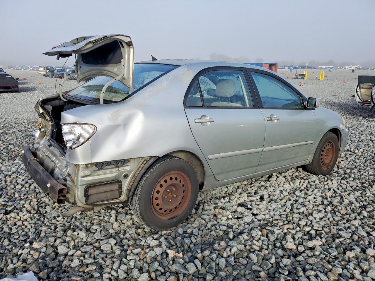 2003 TOYOTA COROLLA LE photo 3