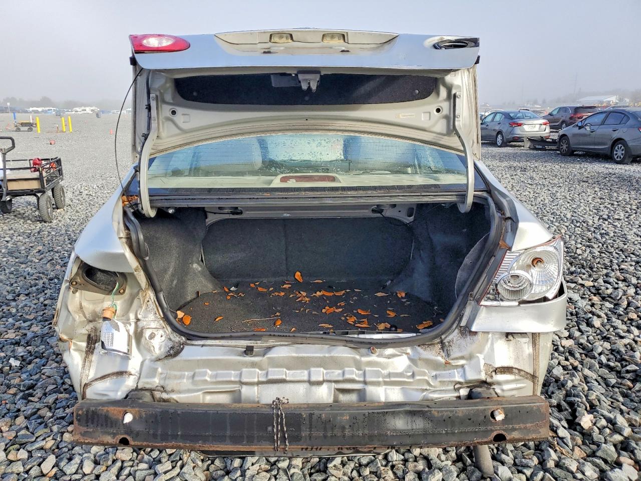 2003 TOYOTA COROLLA LE photo 6