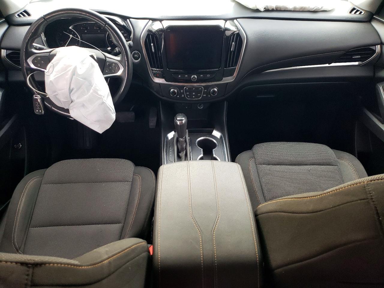 2020 CHEVROLET TRAVERSE LT photo 8