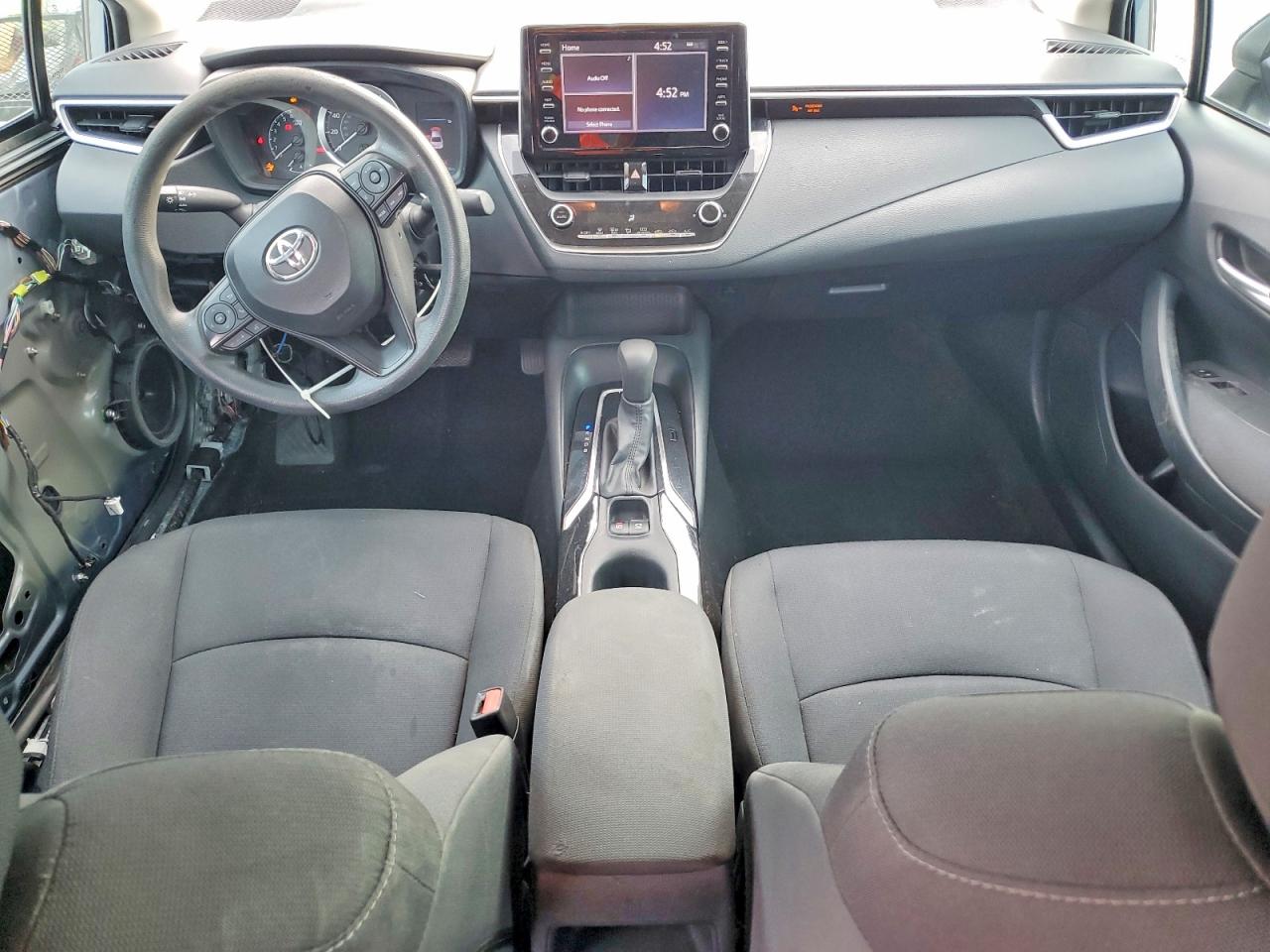 2020 TOYOTA COROLLA LE photo 8