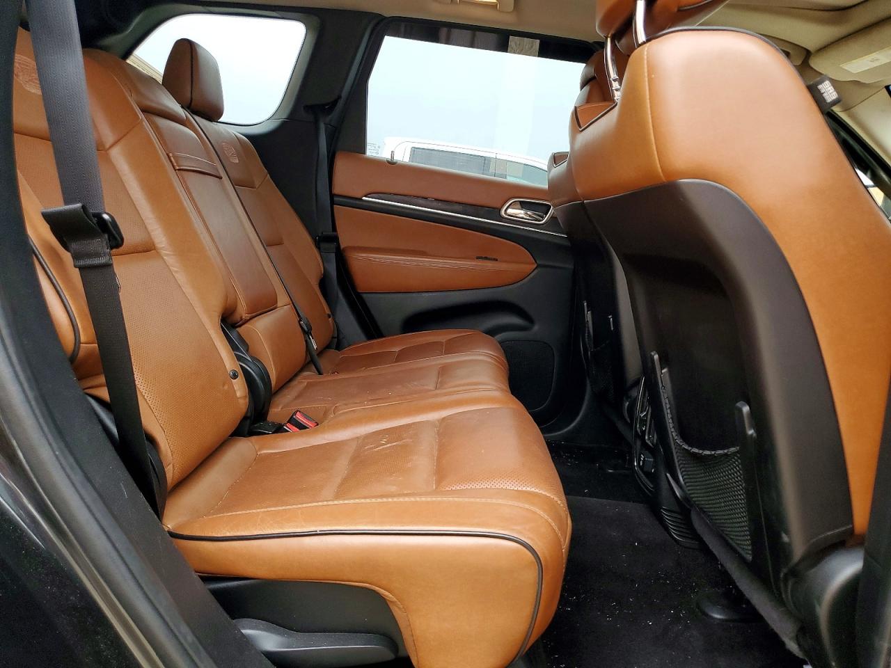 2011 JEEP GRAND CHEROKEE OVERLAND photo 11