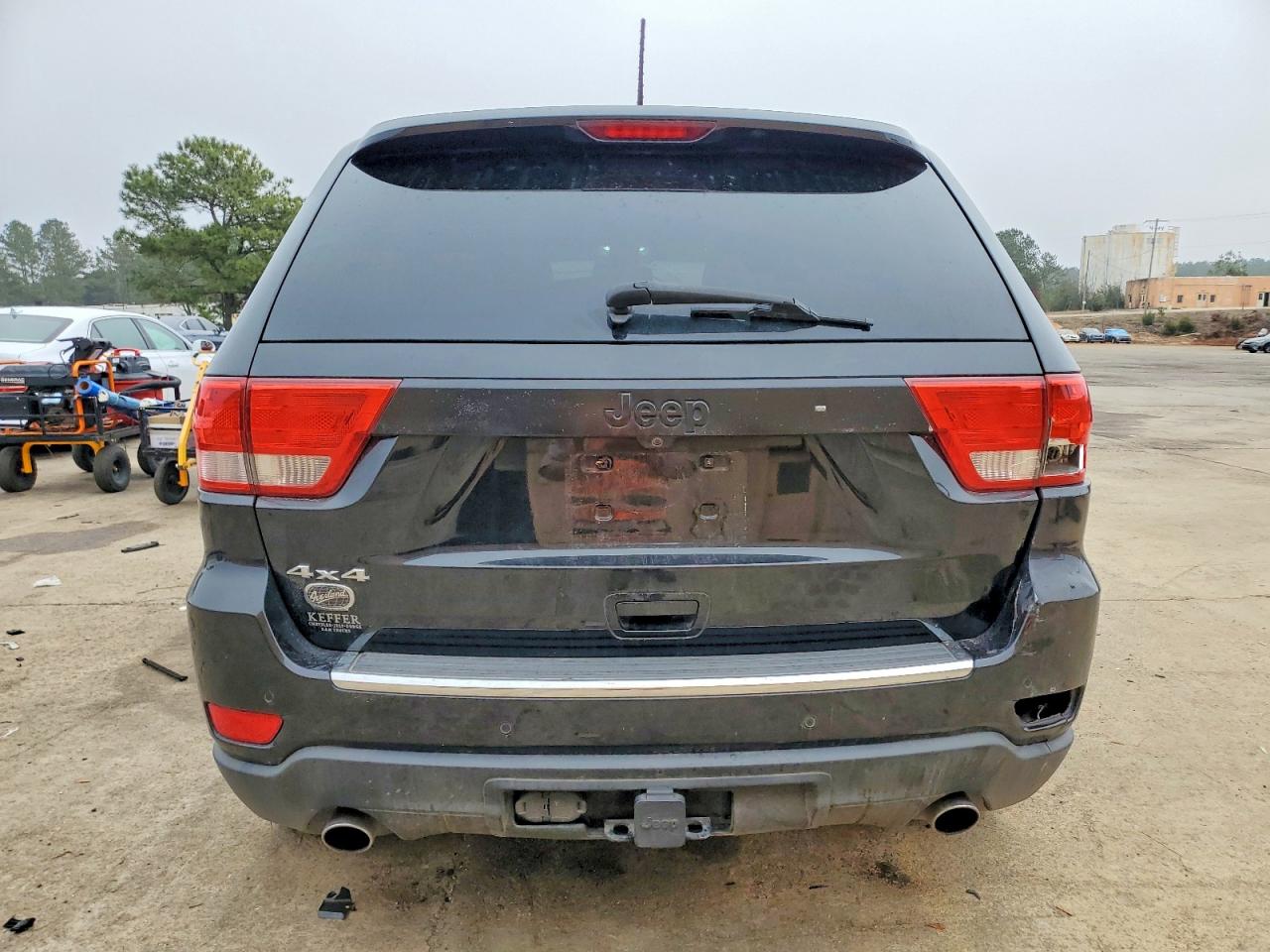 2011 JEEP GRAND CHEROKEE OVERLAND photo 6