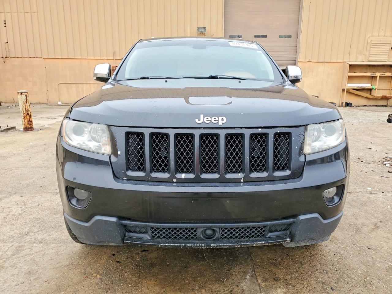 2011 JEEP GRAND CHEROKEE OVERLAND photo 5