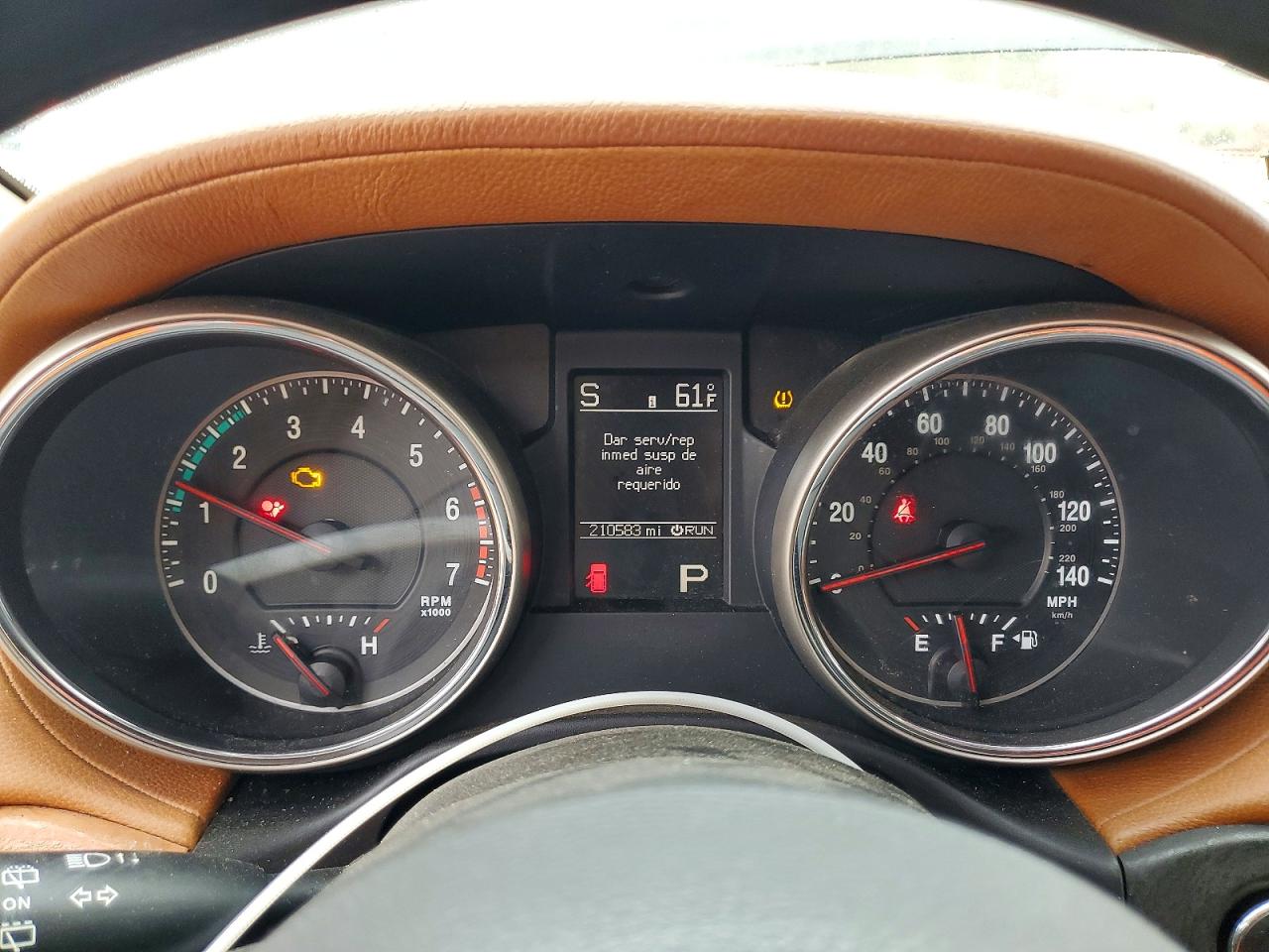 2011 JEEP GRAND CHEROKEE OVERLAND photo 9