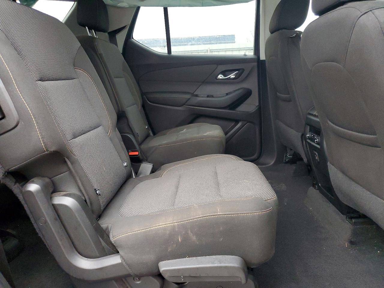 2019 CHEVROLET TRAVERSE LT photo 11