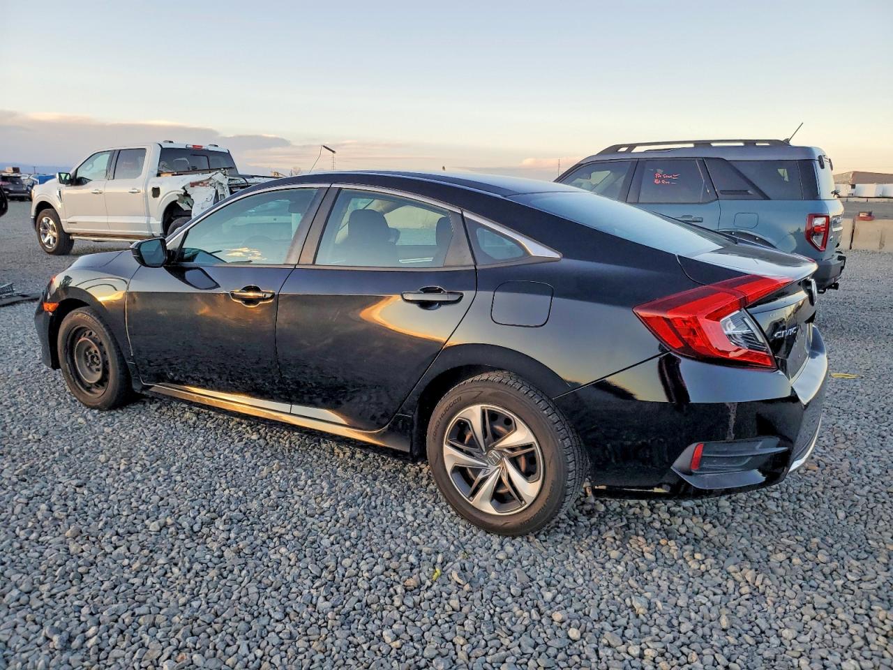 2020 HONDA CIVIC LX photo 2