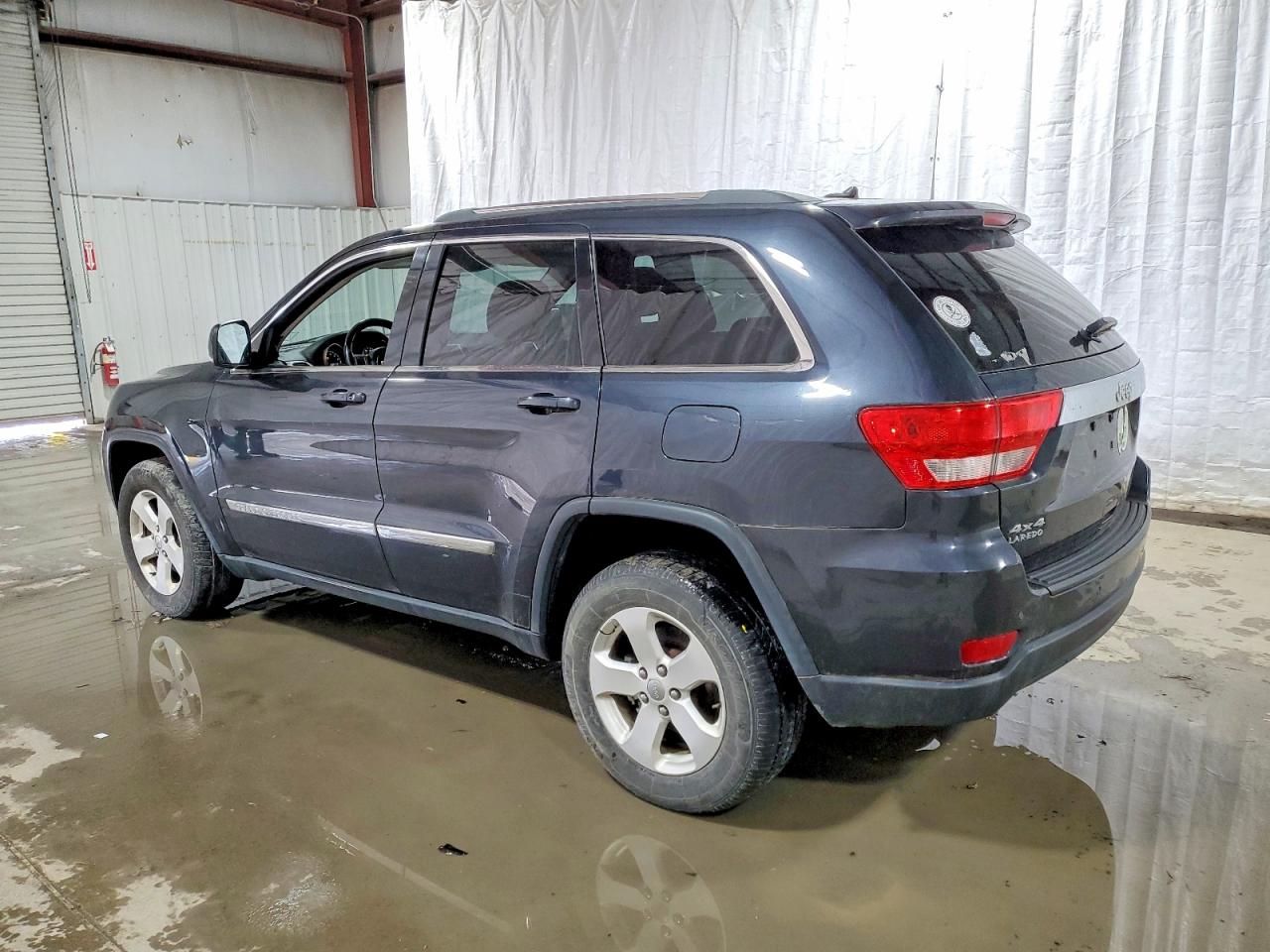 2012 JEEP GRAND CHEROKEE LAREDO photo 2