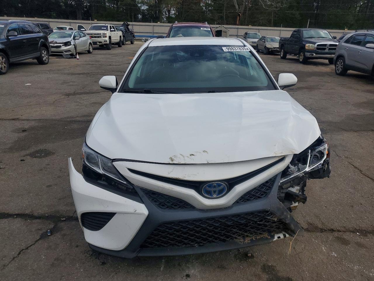2020 TOYOTA CAMRY SE photo 5