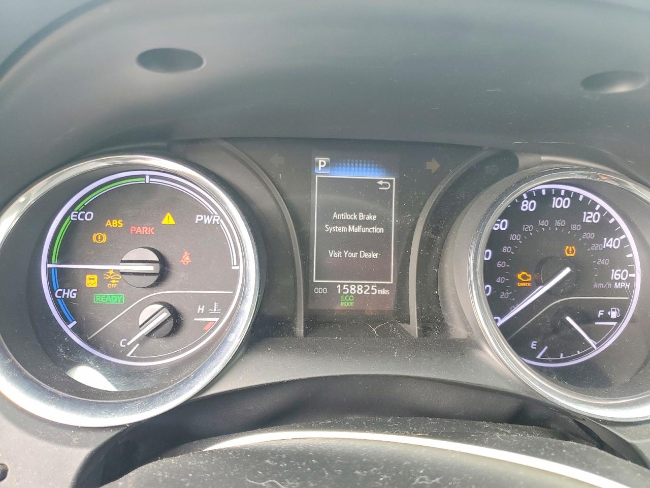 2020 TOYOTA CAMRY SE photo 9