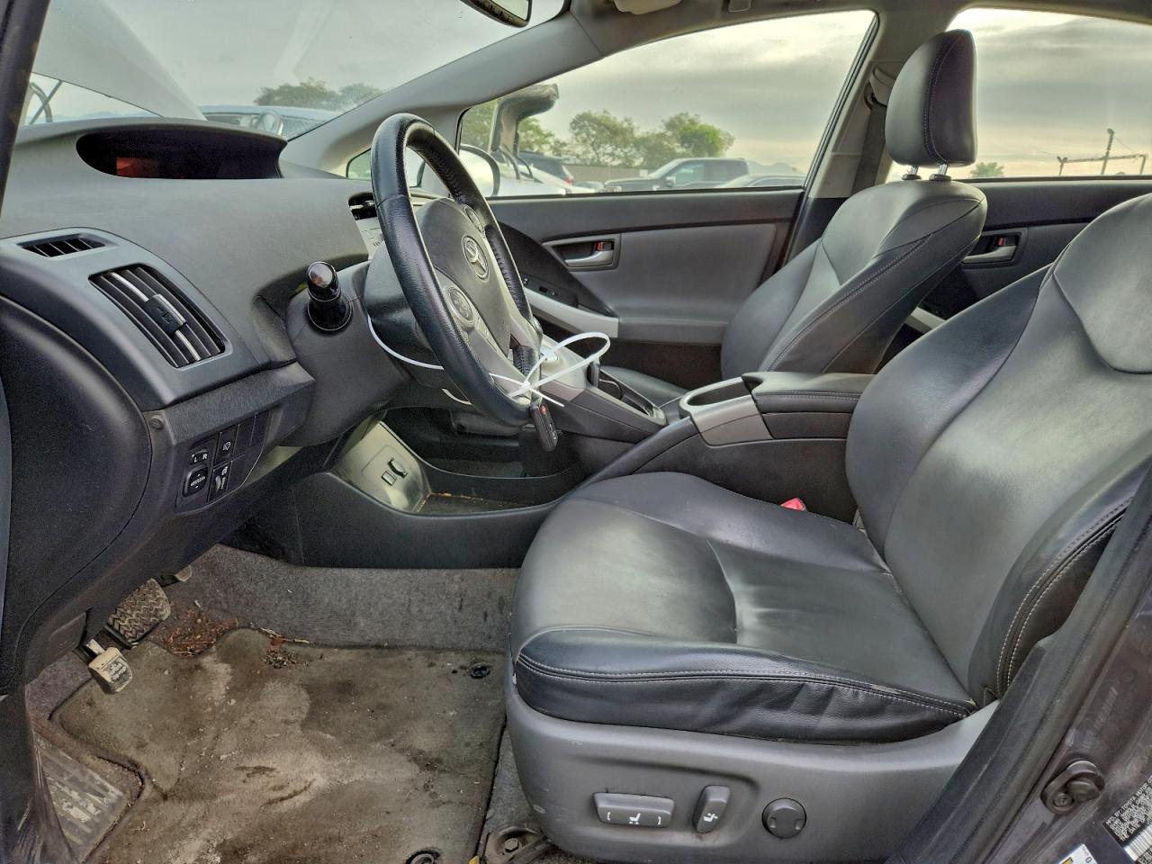 2012 TOYOTA PRIUS photo 7