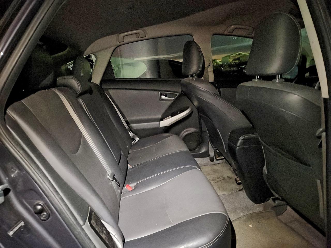 2012 TOYOTA PRIUS photo 10