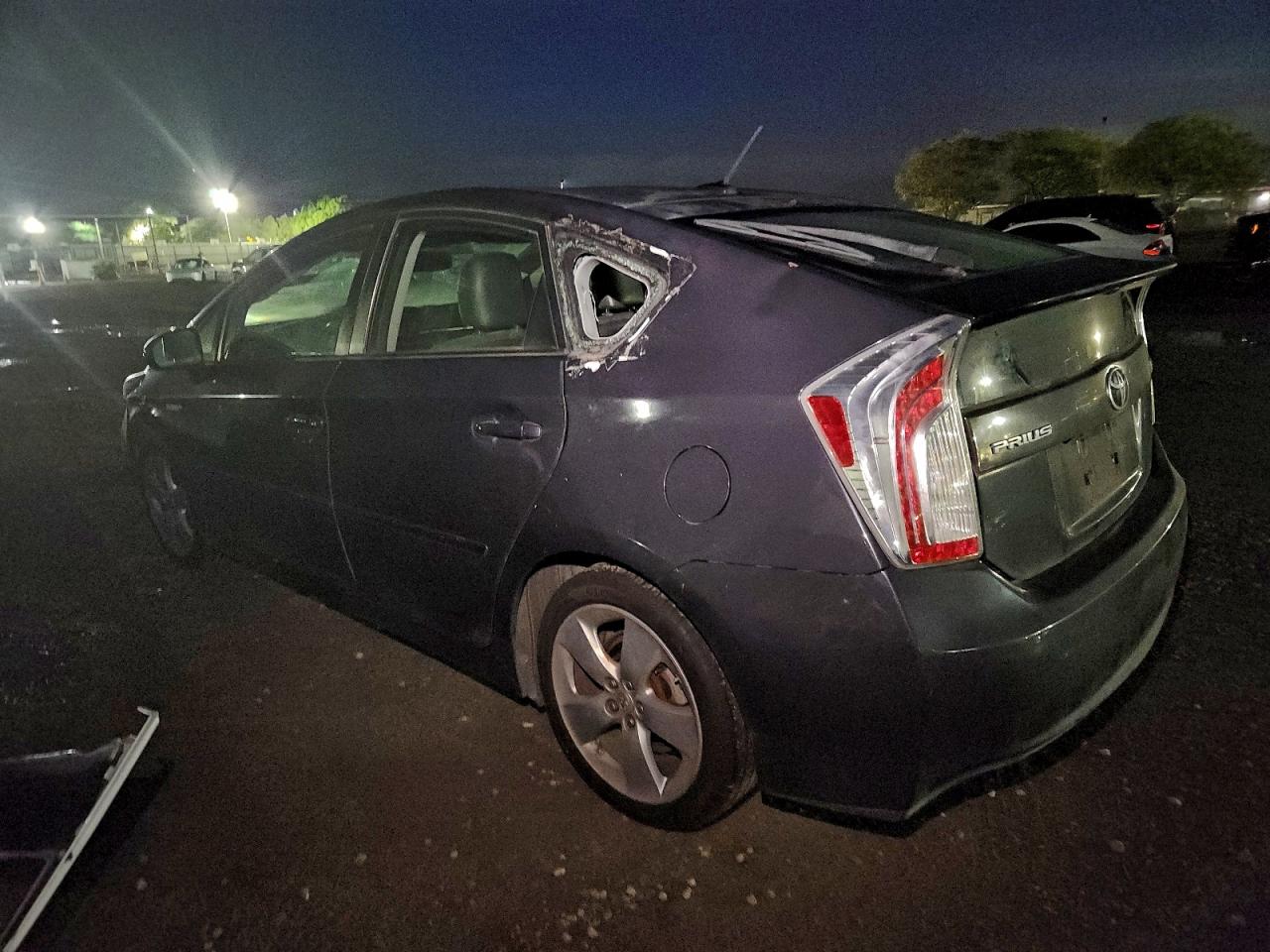 2012 TOYOTA PRIUS photo 2