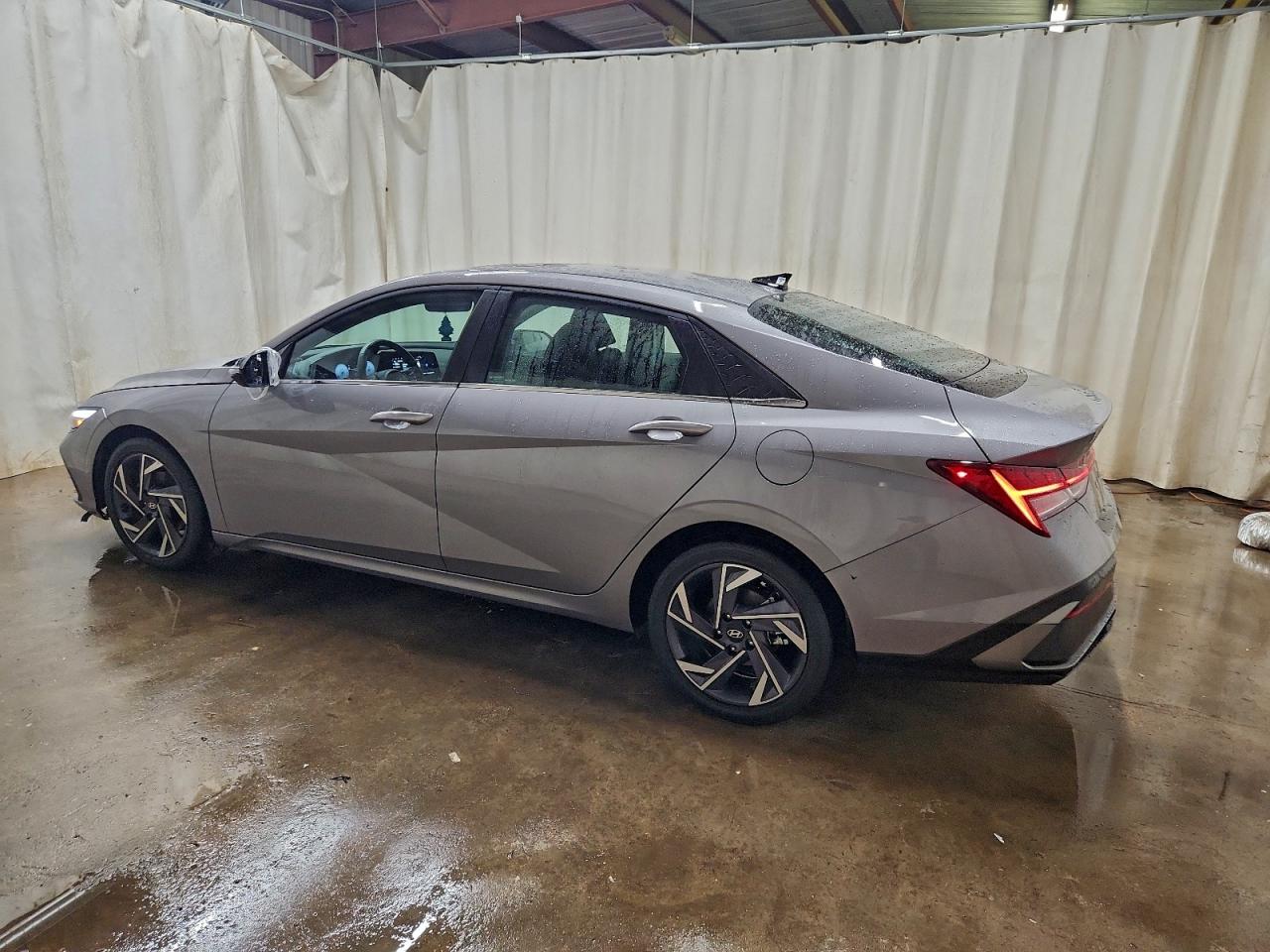 2025 HYUNDAI ELANTRA LIMITED photo 2