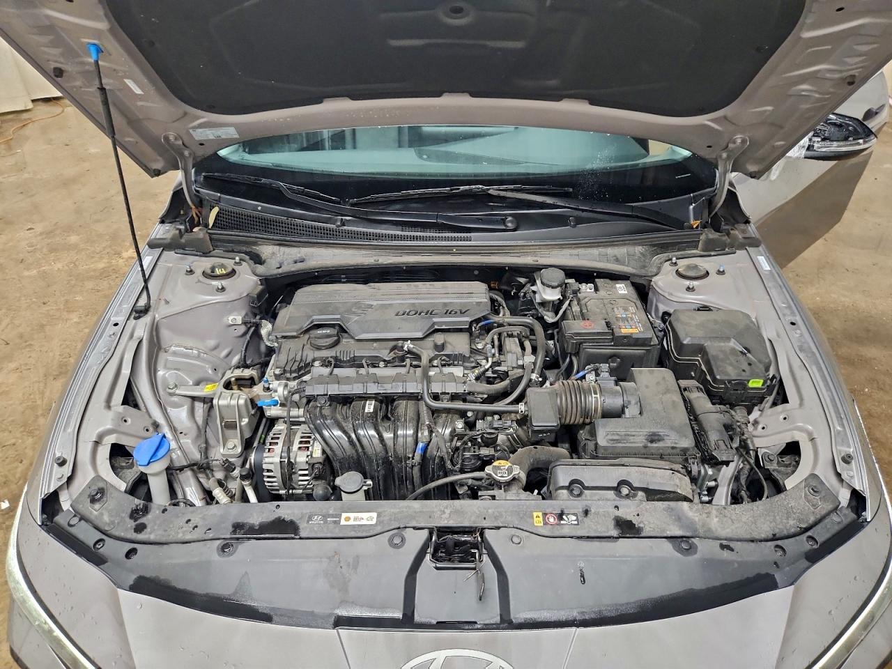 2025 HYUNDAI ELANTRA LIMITED photo 11