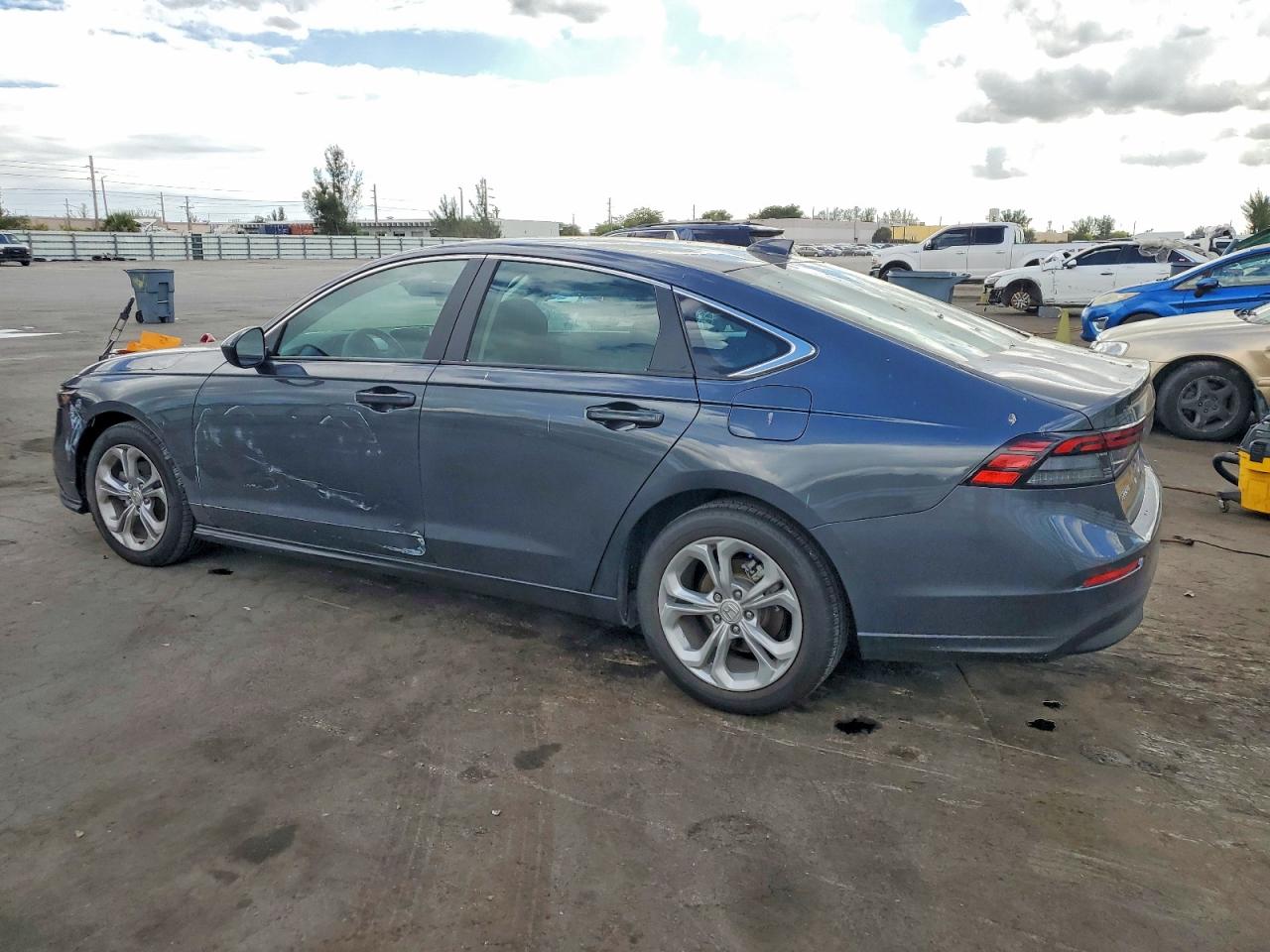 2024 HONDA ACCORD LX photo 2