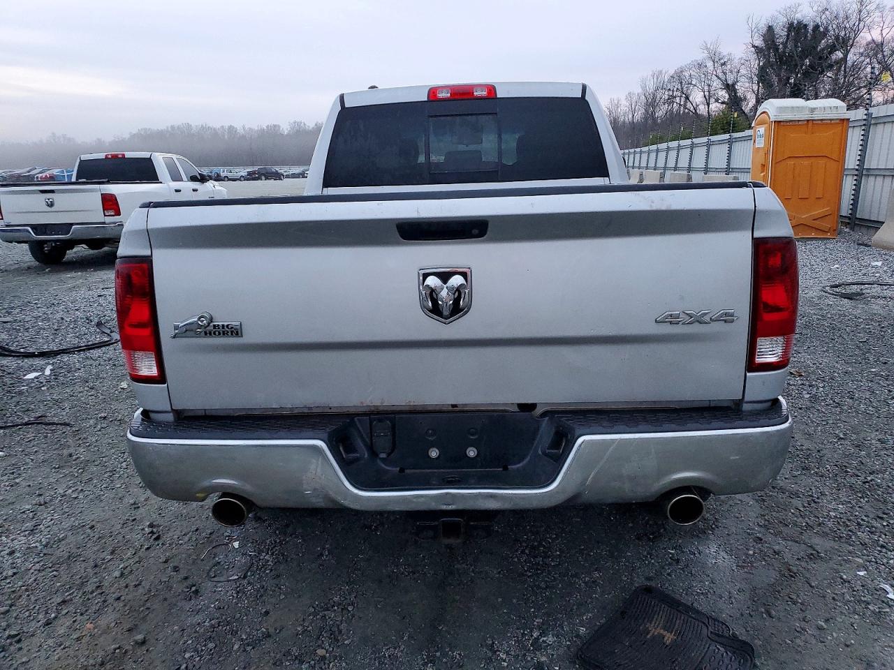2014 RAM 1500 SLT photo 11
