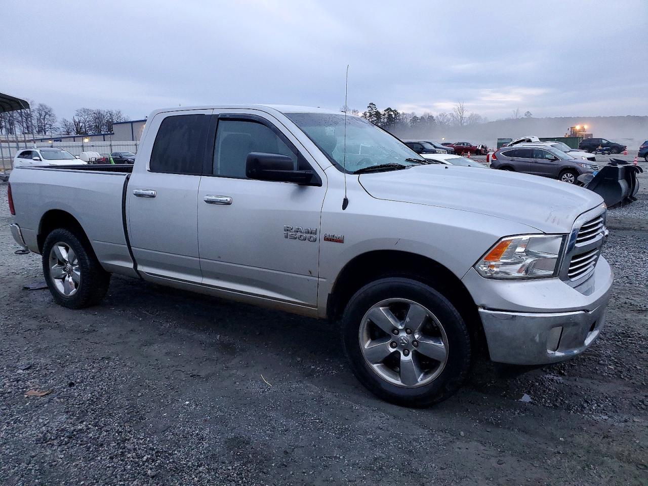 2014 RAM 1500 SLT photo 7