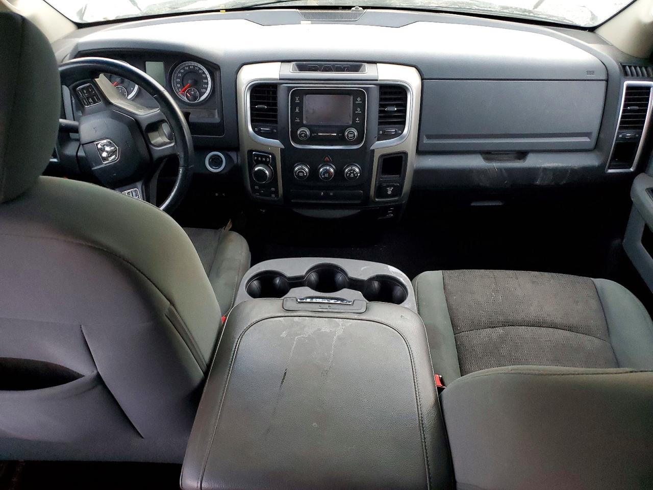 2014 RAM 1500 SLT photo 15