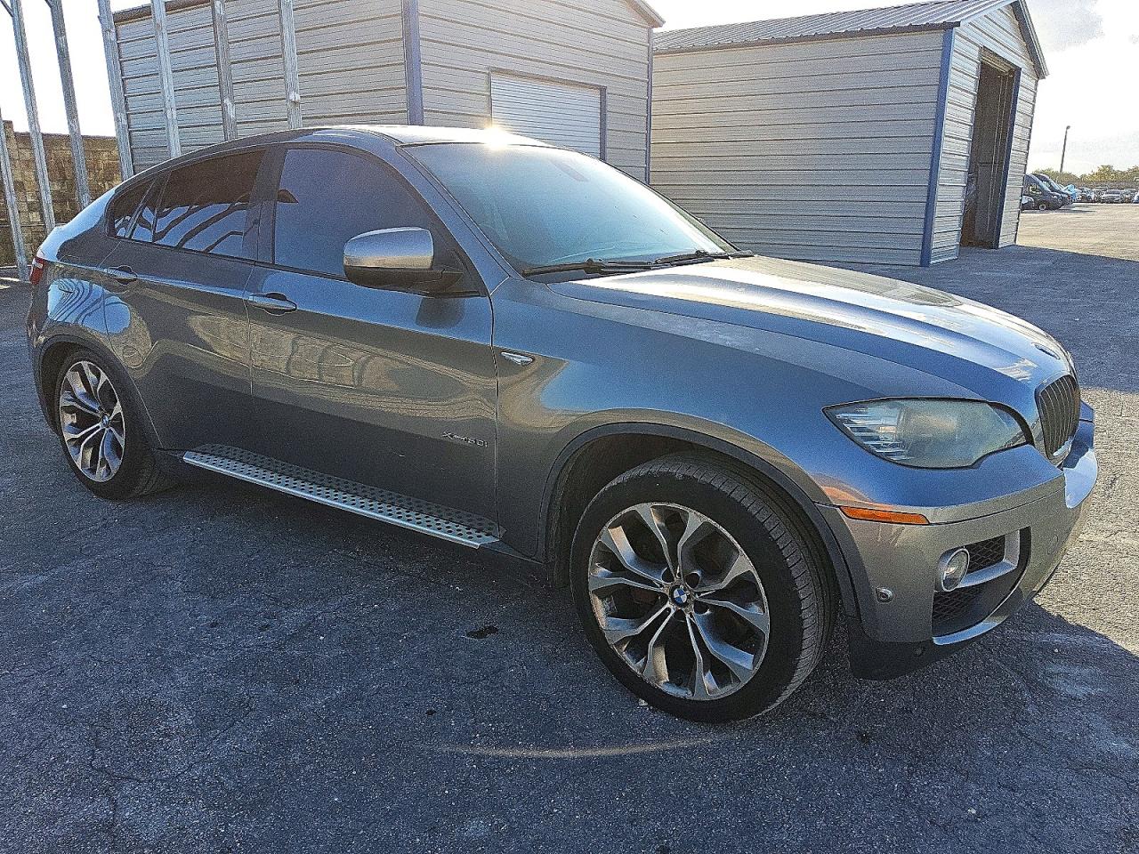 2014 BMW X6 XDRIVE50I photo 4