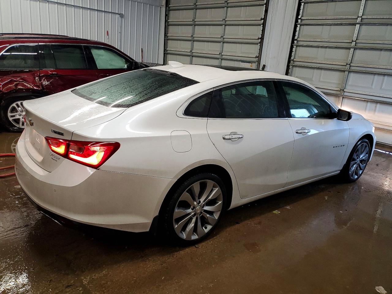 2016 CHEVROLET MALIBU PREMIER photo 3