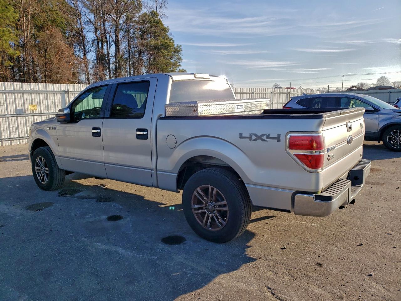 2010 FORD F150 SUPERCREW photo 2
