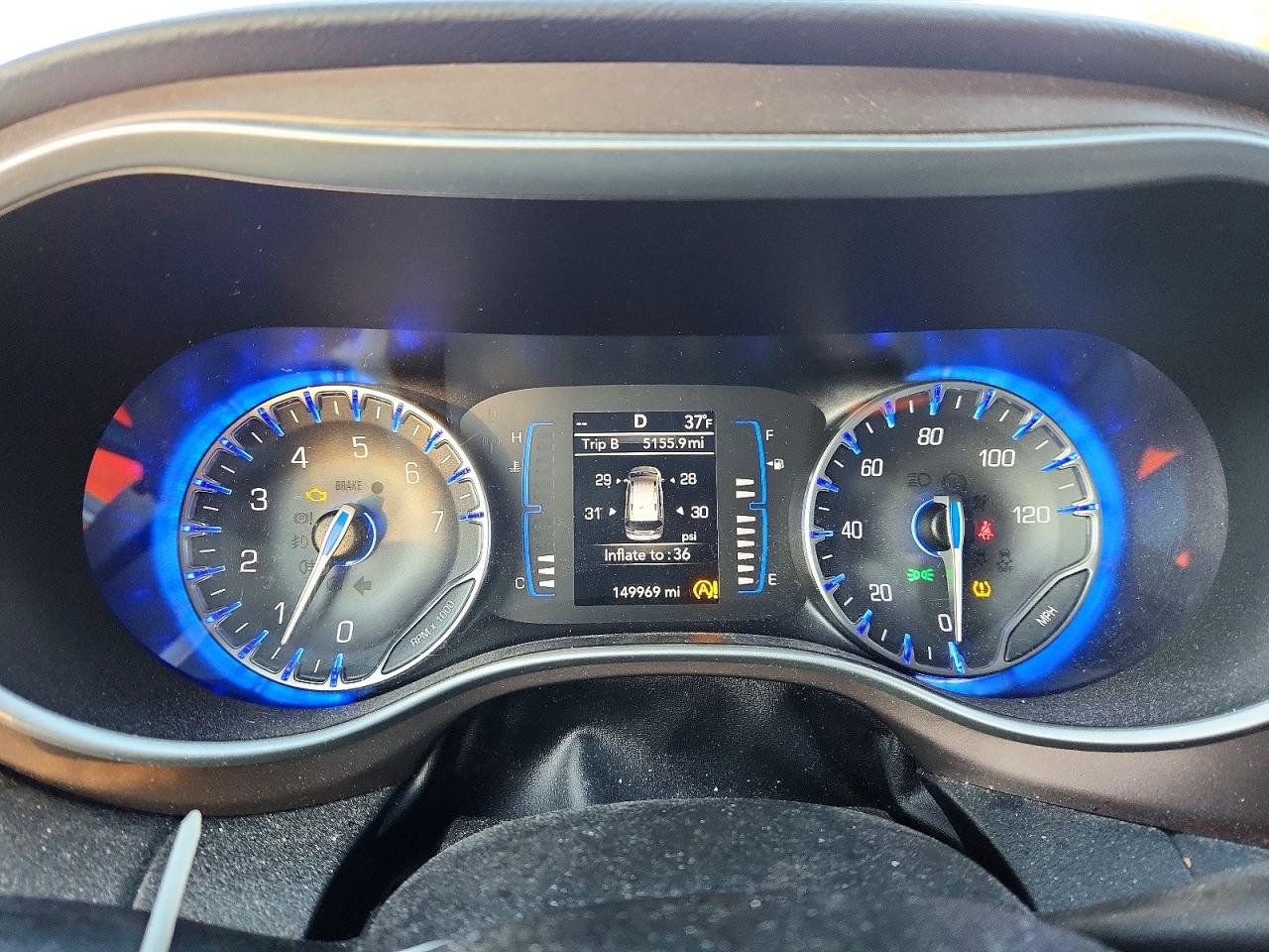 2019 CHRYSLER PACIFICA TOURING L photo 9