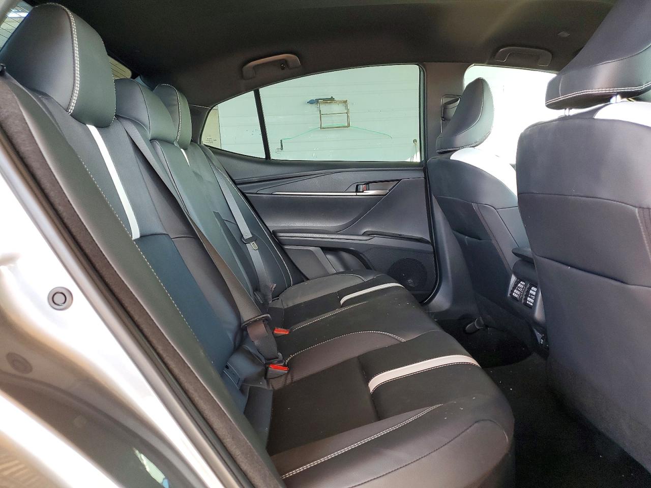 2025 TOYOTA CAMRY XSE photo 10