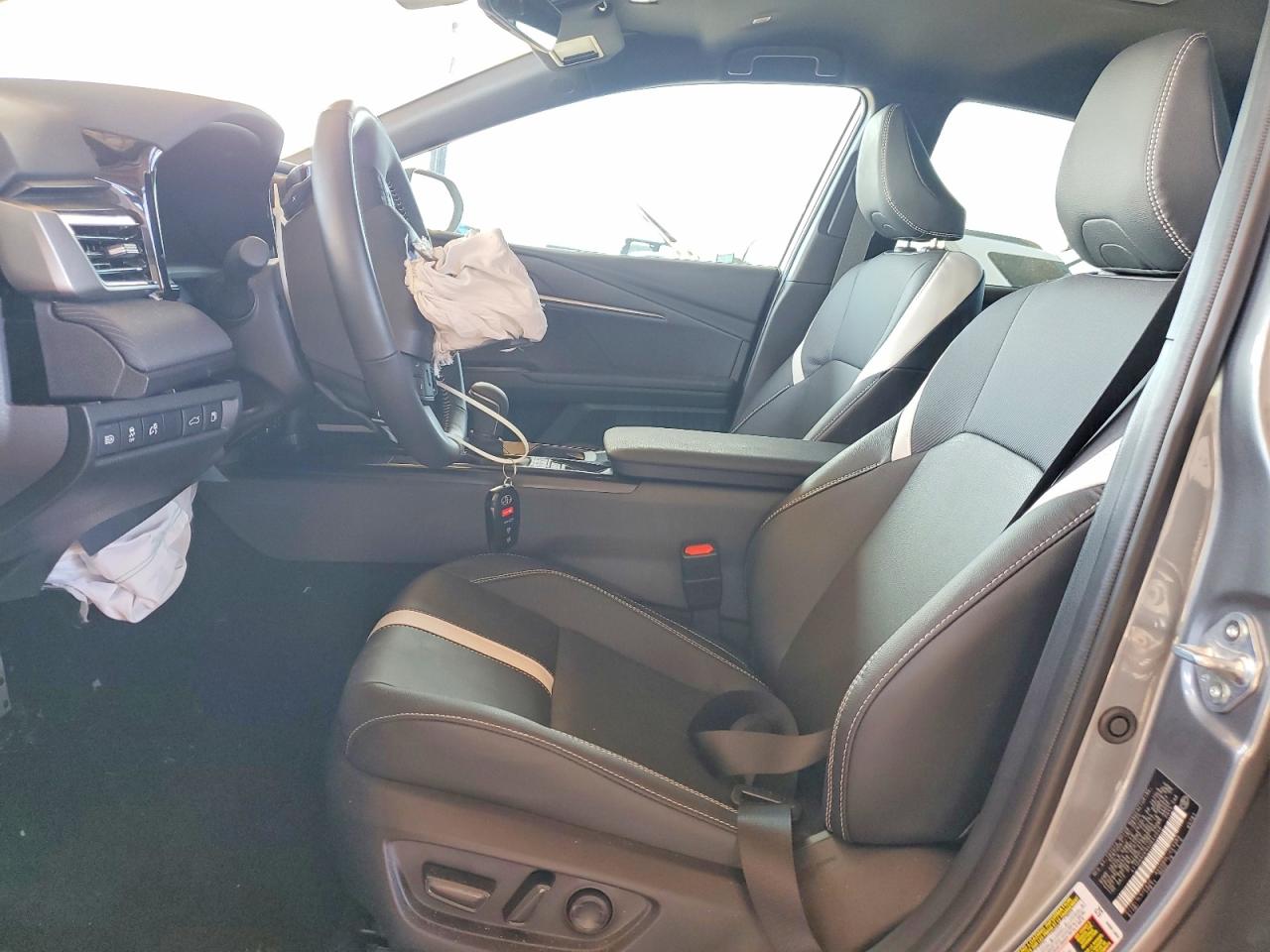 2025 TOYOTA CAMRY XSE photo 7